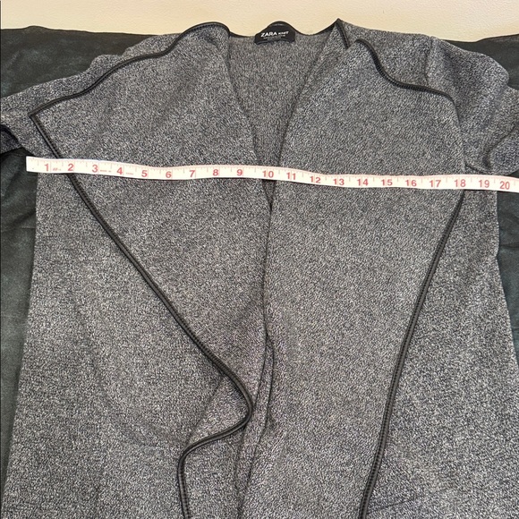 🔥Zara Knit Black and Gray Cardigan🔥 - Picture 2 of 4